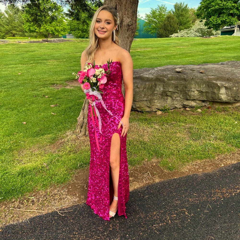 Hot Pink Sherri Hill Size 00 Prom/Pageant Dress